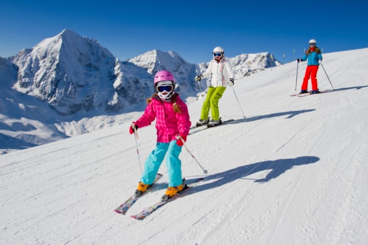 Das Skigebiet Les Sybelles rund um La Toussuire und Le Corbier glänzt mit 310 Pistenkilometern und moderaten Skipass-Preisen.