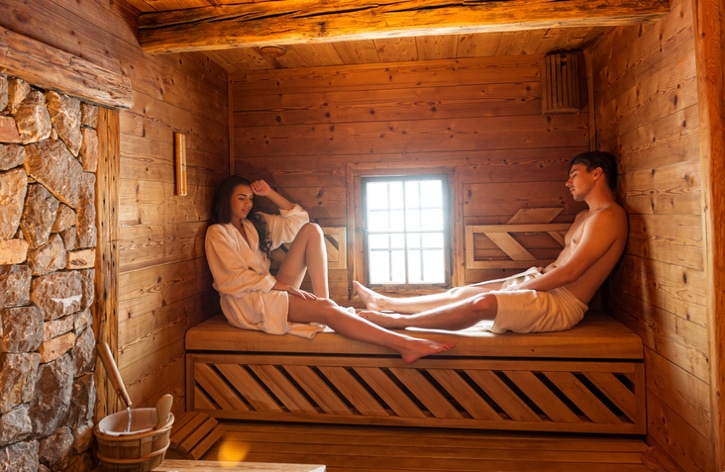 Paar in Sauna