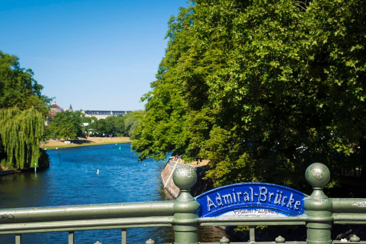 Gehört zu den schönsten Freibäder Berlin: Das Prinzenbad in Kreuzberg