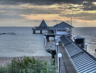 Sonnenaufgang auf der Seebrücke